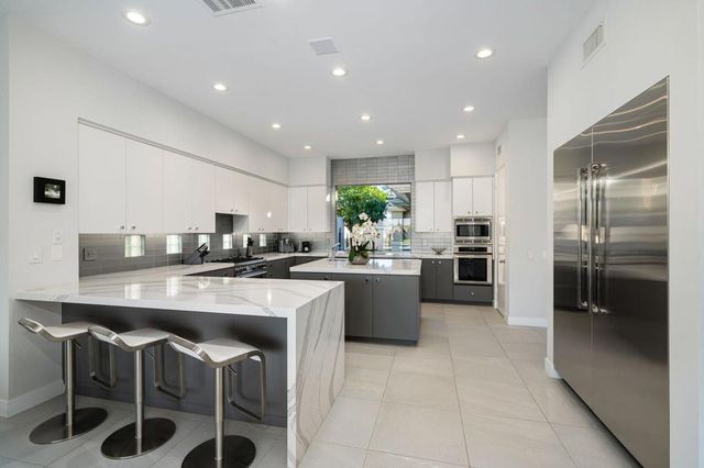 770 Deer Haven Circle, Palm Desert, CA 92211