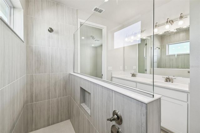 6744 FOUNTAIN GROVE PASS, St Cloud, FL 34771