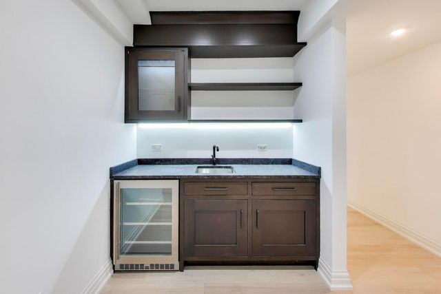 821 S Clay Street, Hinsdale, IL 60521