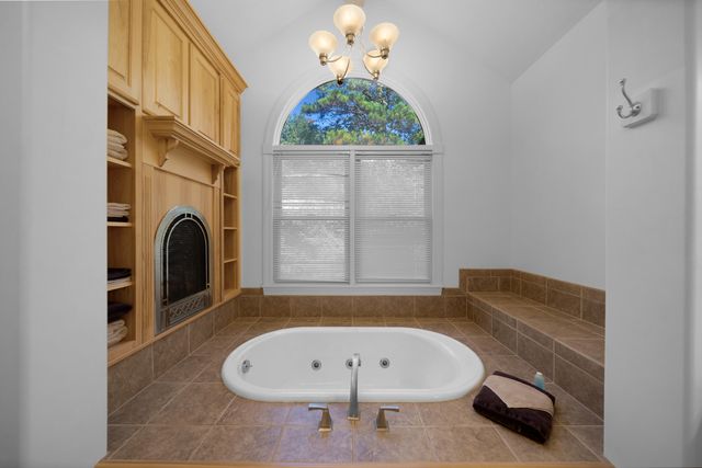 15270 Cedar Stone Dr, Eminence, MO 65466