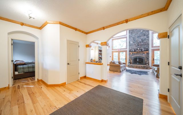 15270 Cedar Stone Dr, Eminence, MO 65466