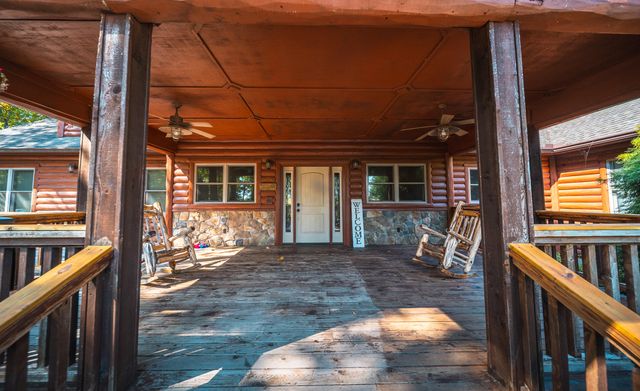 15270 Cedar Stone Dr, Eminence, MO 65466