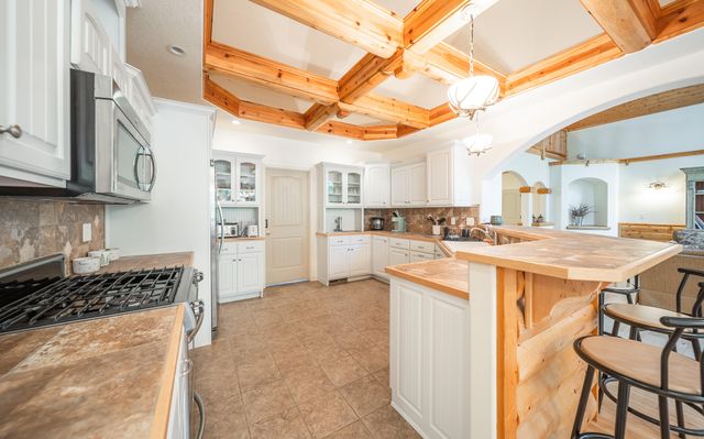 15270 Cedar Stone Dr, Eminence, MO 65466