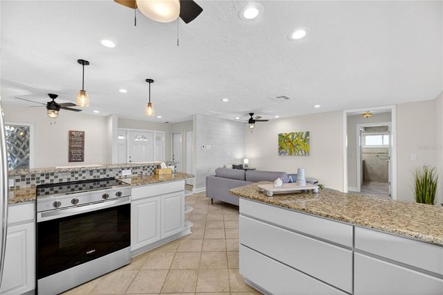 6307 COTTONWOOD LANE, Apollo Beach, FL 33572