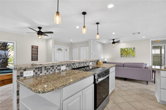 6307 COTTONWOOD LANE, Apollo Beach, FL 33572