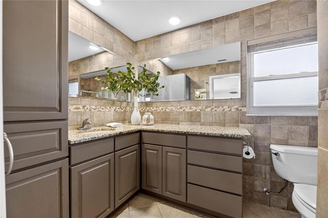 6307 COTTONWOOD LANE, Apollo Beach, FL 33572