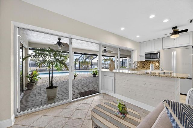 6307 COTTONWOOD LANE, Apollo Beach, FL 33572