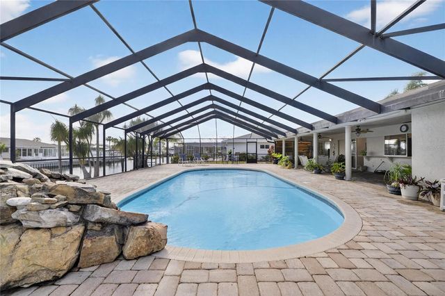 6307 COTTONWOOD LANE, Apollo Beach, FL 33572