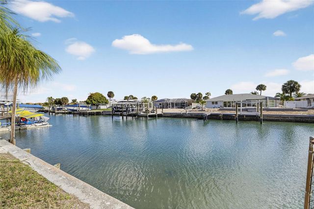 6307 COTTONWOOD LANE, Apollo Beach, FL 33572