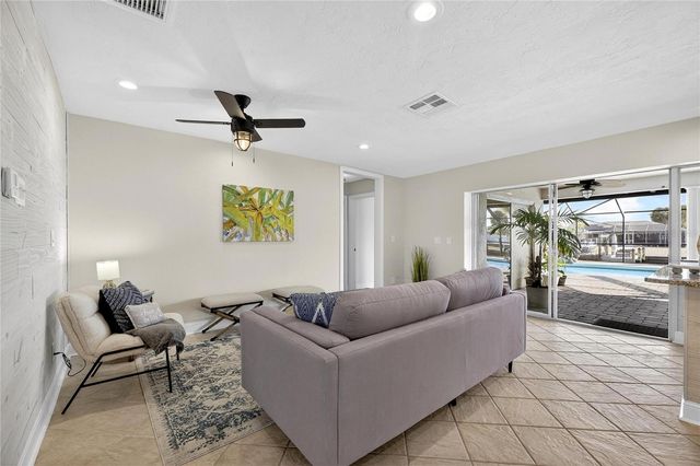 6307 COTTONWOOD LANE, Apollo Beach, FL 33572