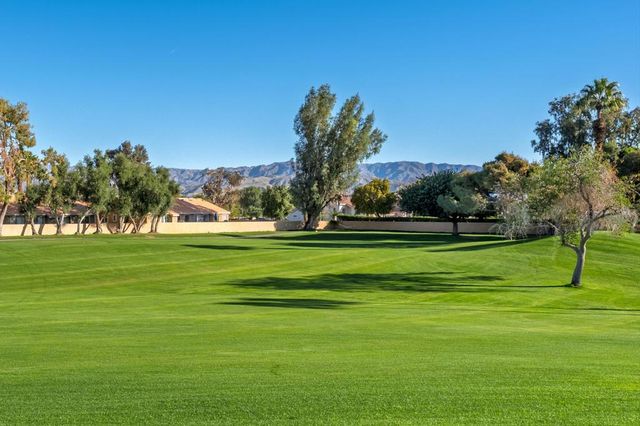 41022 Woodhaven Drive E, Palm Desert, CA 92211