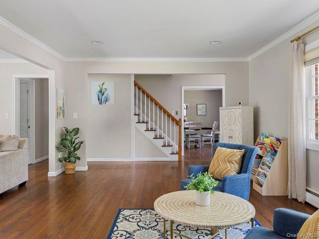 5 Santa Anna Drive, Poughkeepsie, NY 12603
