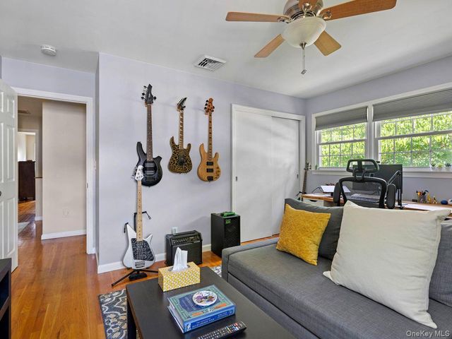 5 Santa Anna Drive, Poughkeepsie, NY 12603