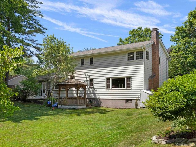 5 Santa Anna Drive, Poughkeepsie, NY 12603