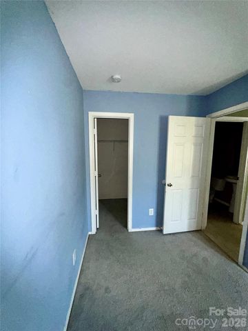 4722 Mortonhall Road, Charlotte, NC 28215