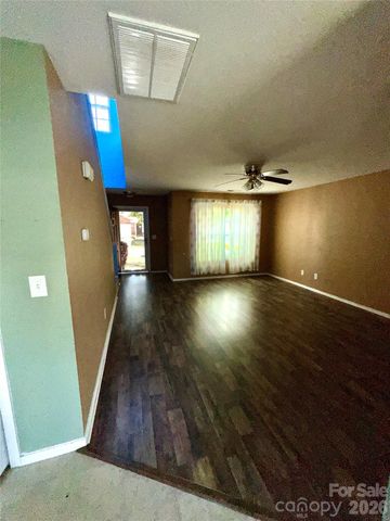 4722 Mortonhall Road, Charlotte, NC 28215