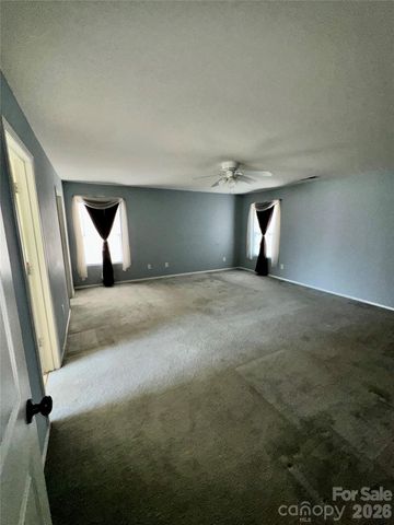 4722 Mortonhall Road, Charlotte, NC 28215