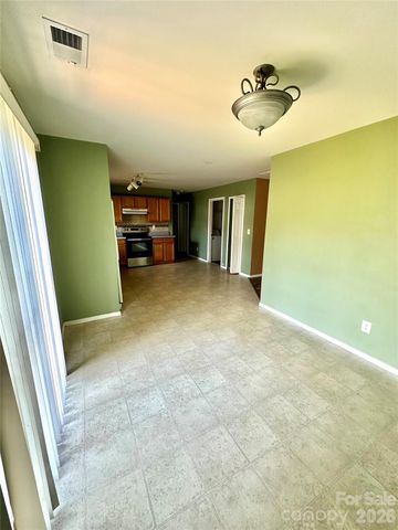 4722 Mortonhall Road, Charlotte, NC 28215