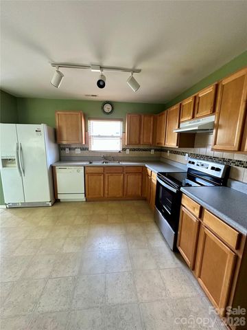 4722 Mortonhall Road, Charlotte, NC 28215