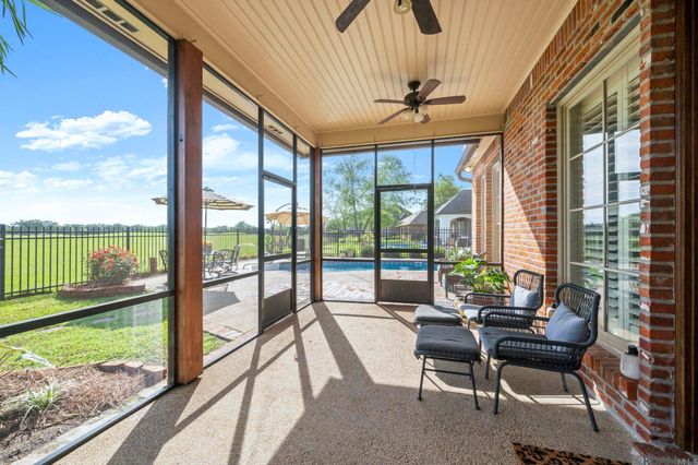 2315 S Turnberry Ave, Zachary, LA 70791