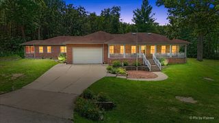 4703 N Waltshire Lane, Mchenry, IL 60051