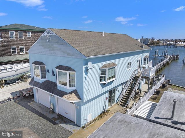 21 N BAY AVE, Manahawkin, NJ 08050
