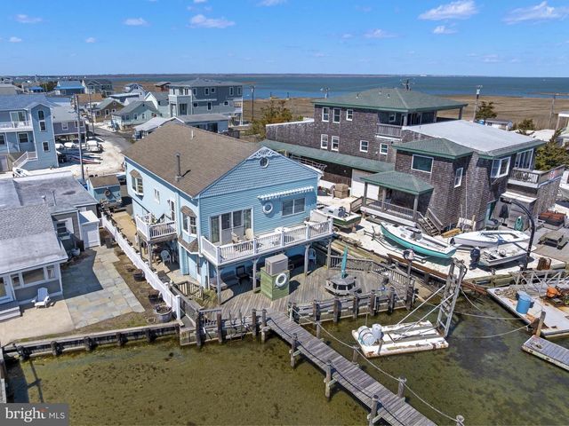 21 N BAY AVE, Manahawkin, NJ 08050