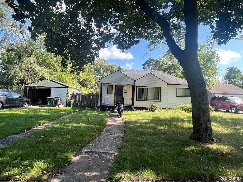 20760 Ridgedale Street, Oak Park, MI 48237