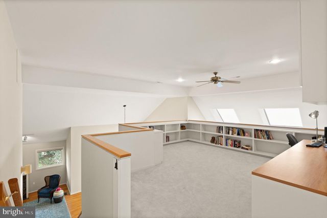 1424 BELCASTLE CT, Reston, VA 20194