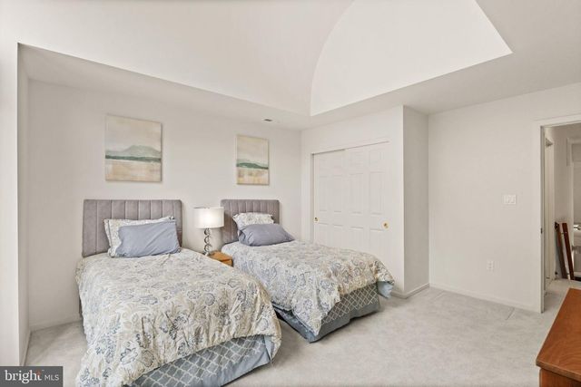 1424 BELCASTLE CT, Reston, VA 20194