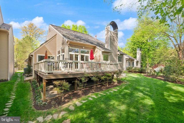 1424 BELCASTLE CT, Reston, VA 20194