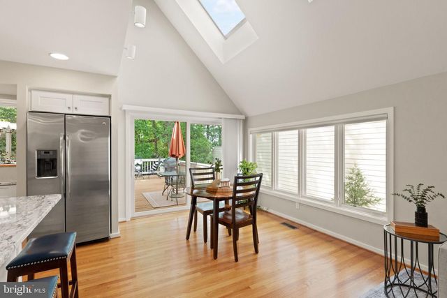 1424 BELCASTLE CT, Reston, VA 20194