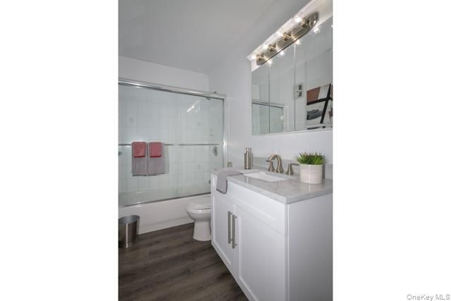 60 Chelsea Court AD11, Bohemia, NY 11716