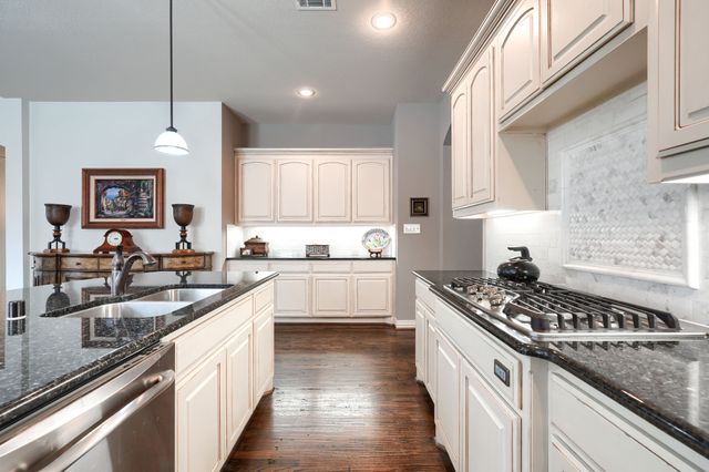 11317 Dujon Lane, Dallas, TX 75218