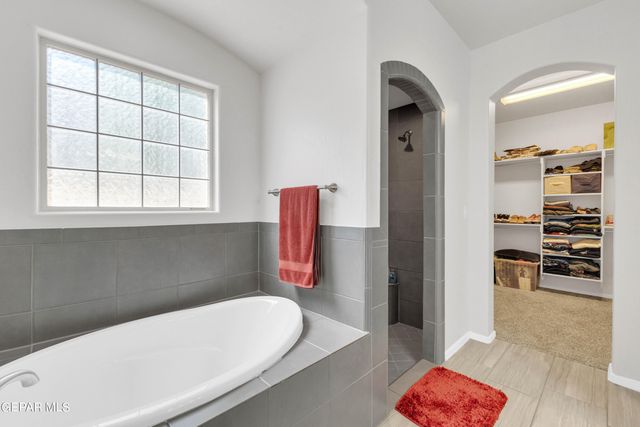 1044 Gaitan Street, Horizon City, TX 79928