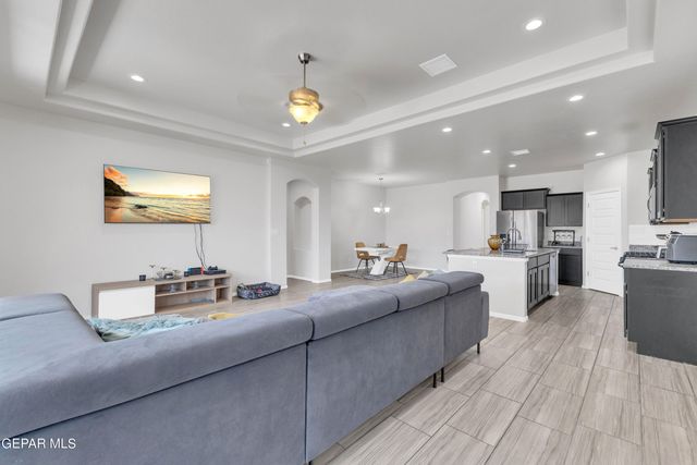 1044 Gaitan Street, Horizon City, TX 79928