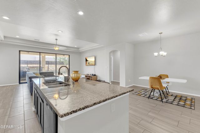 1044 Gaitan Street, Horizon City, TX 79928