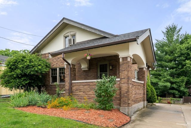 816 PARIS Avenue, Rockford, IL 61107
