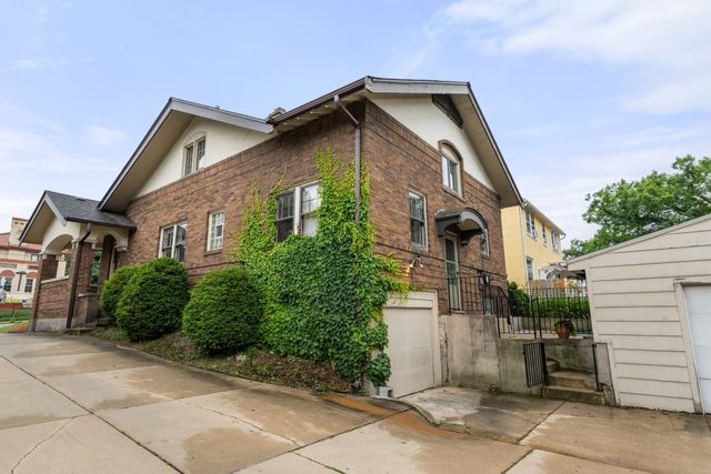 816 PARIS Avenue, Rockford, IL 61107