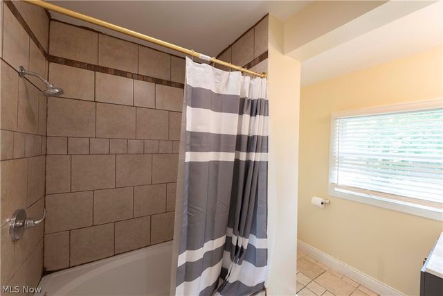 1263 Newton Street, Akron, OH 44305