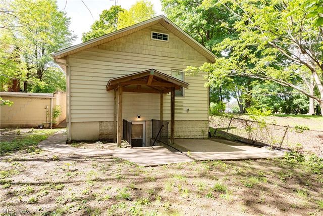1263 Newton Street, Akron, OH 44305