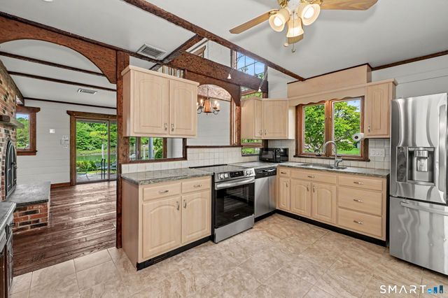 7 Joshua Slocum Dock, Stamford, CT 06902