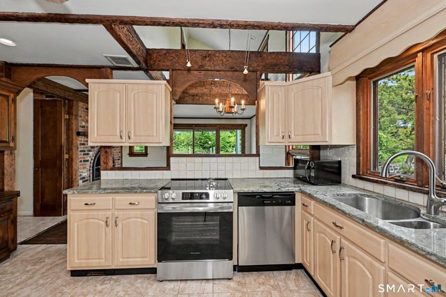 7 Joshua Slocum Dock, Stamford, CT 06902