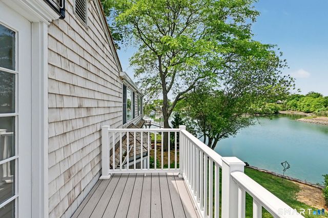 7 Joshua Slocum Dock, Stamford, CT 06902