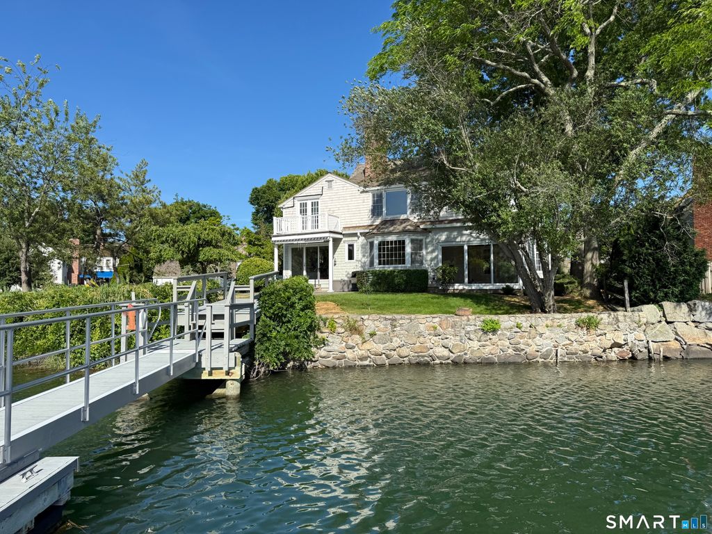 7 Joshua Slocum Dock, Stamford, CT 06902