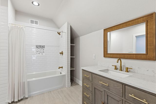 1504 Half Moon Drive, Wharton, TX 77488