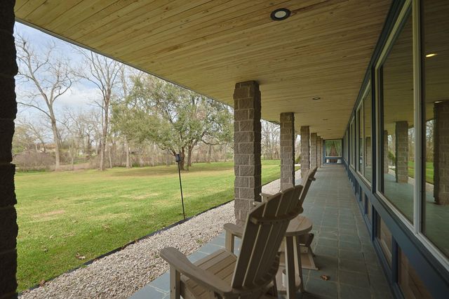 1504 Half Moon Drive, Wharton, TX 77488