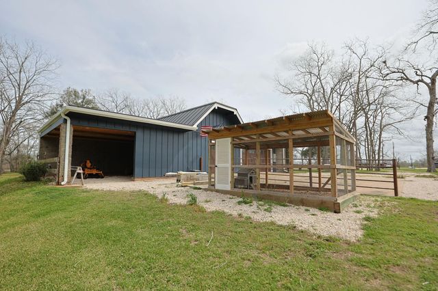 1504 Half Moon Drive, Wharton, TX 77488