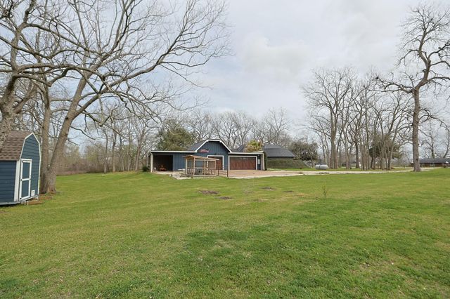 1504 Half Moon Drive, Wharton, TX 77488