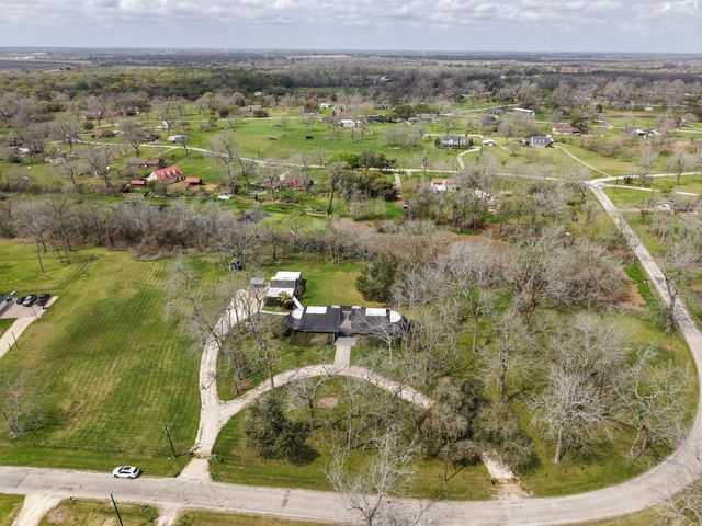 1504 Half Moon Drive, Wharton, TX 77488